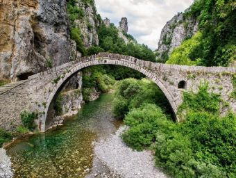 Steinbrücke in Griechenland - 500 Teile (Puzzle)